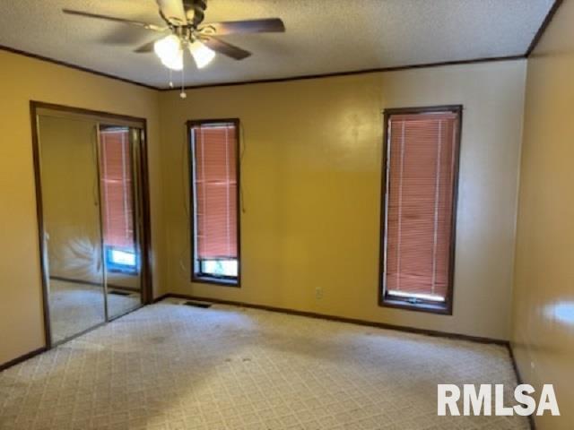 1397 Headen Road Jacksonville, IL 62650 - Photo 10 of 21