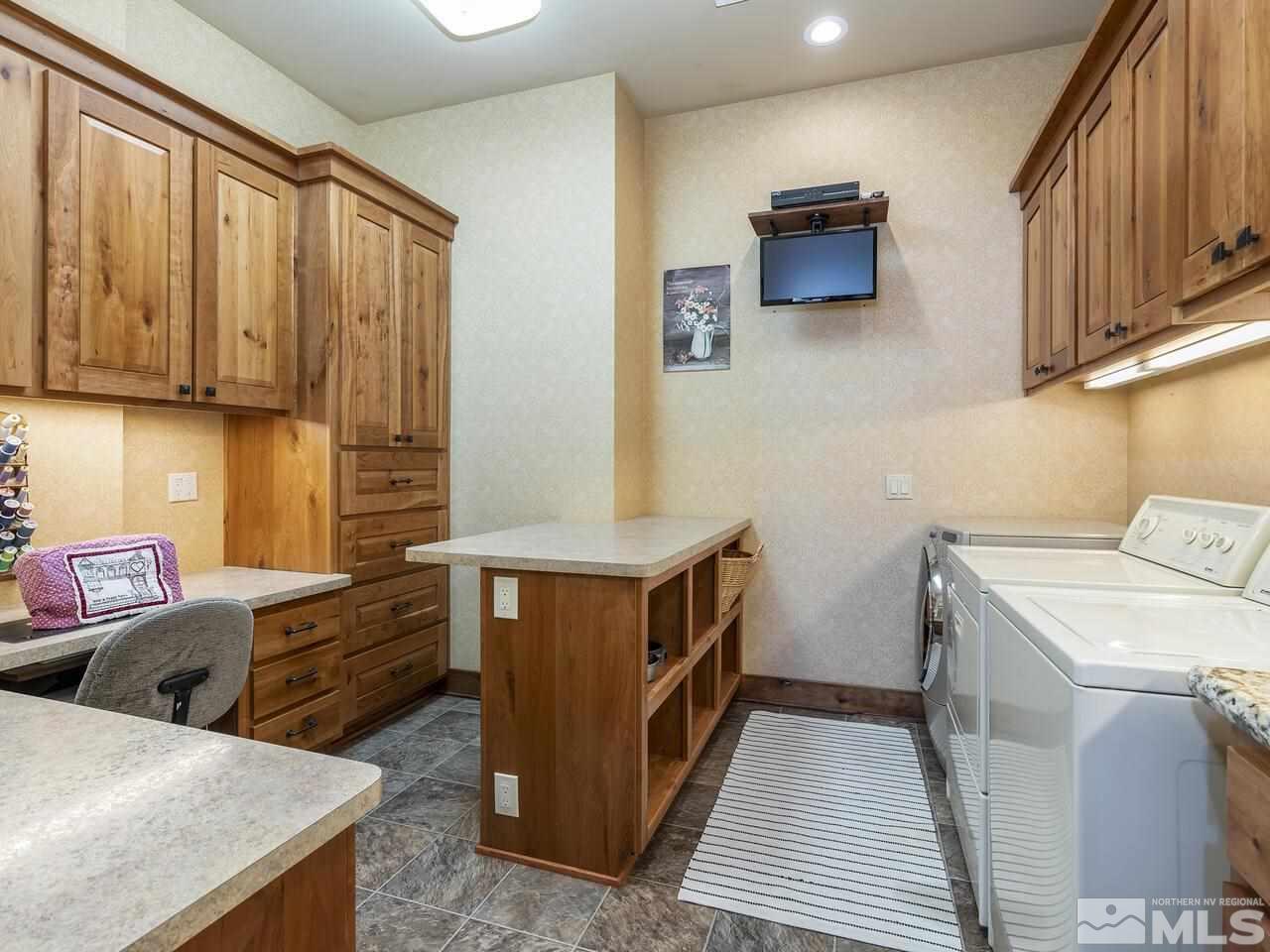 305 Timberlake Court Reno, NV 89511 - Photo 13 of 40 Photo 13