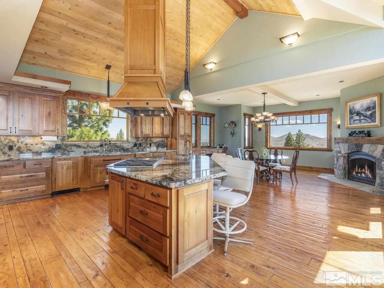 305 Timberlake Court Reno, NV 89511 - Photo 9 of 40 Photo 9