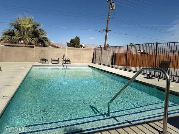 $1,995 | 79380 Ave 42, Unit 2, Bermuda Dunes, CA 92203