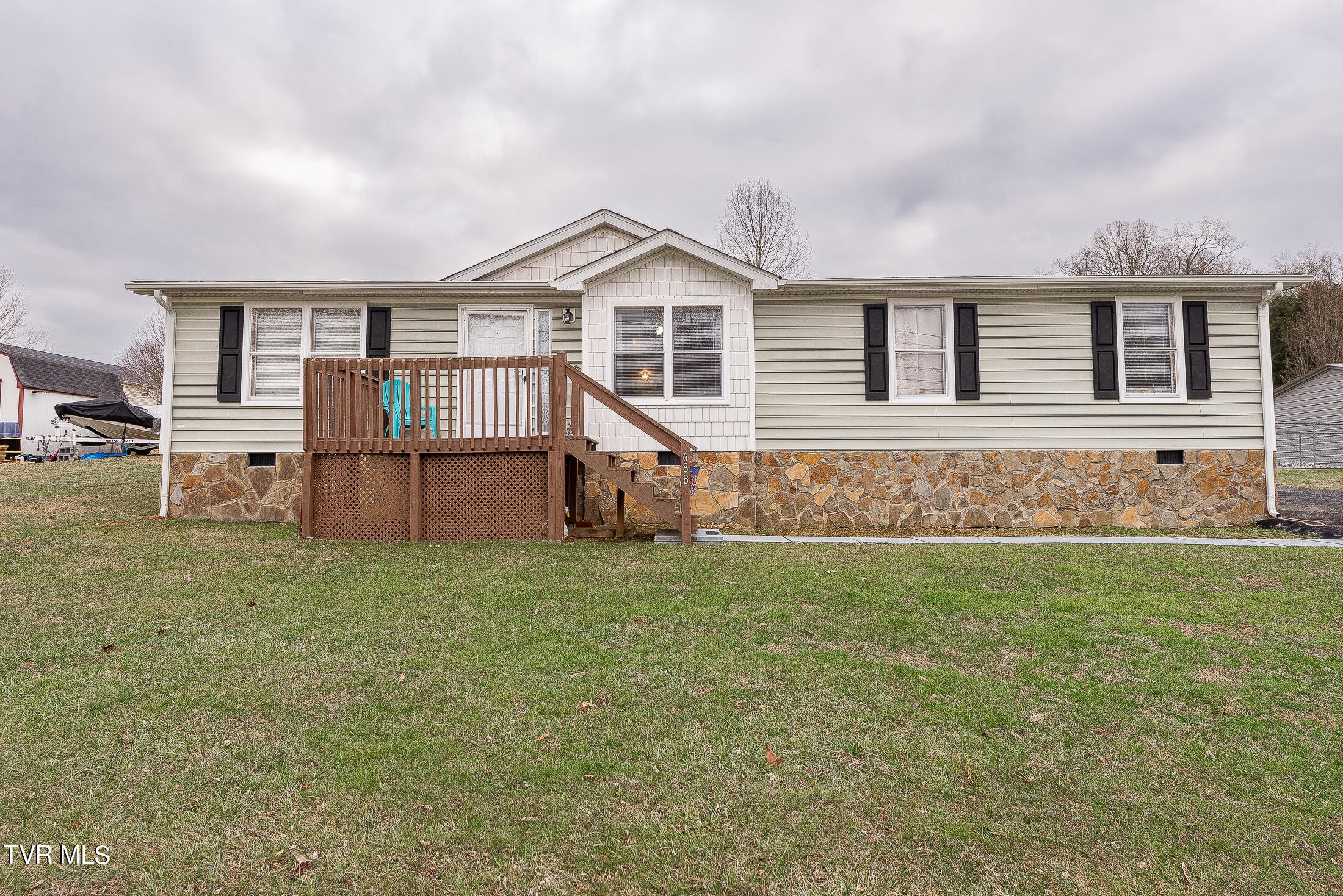 688 Oak Grove Road Gray, TN 37615 - Photo 7 of 64 Front