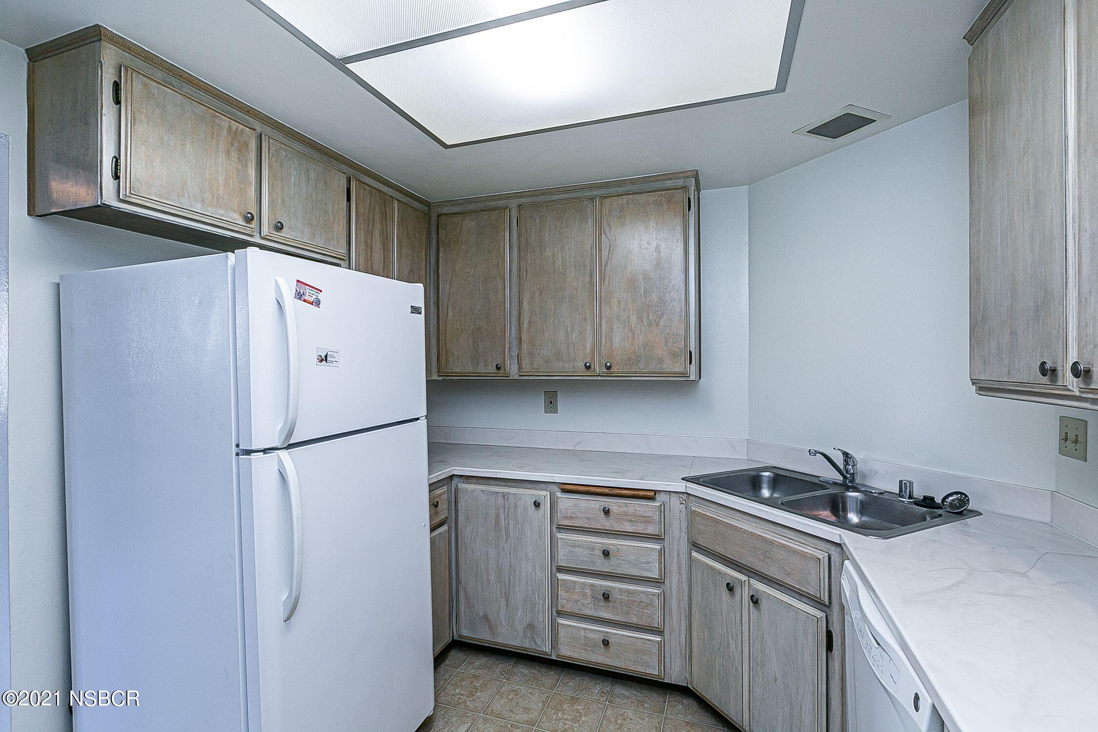 135 North J Street Lompoc, CA 93436 - Photo 11 of 29 11