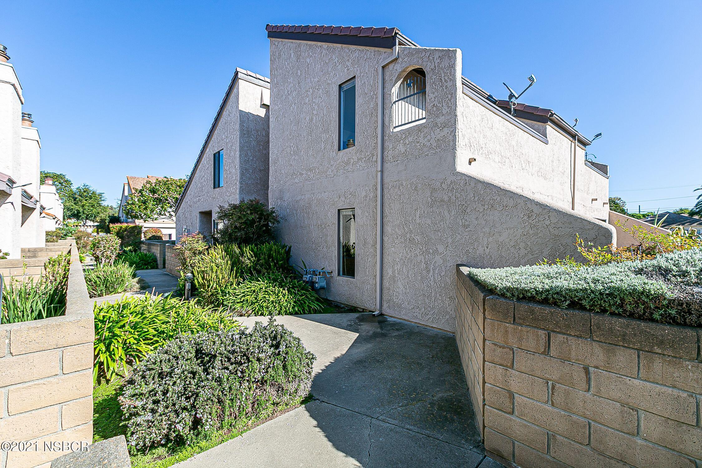 135 North J Street Lompoc, CA 93436 - Photo 2 of 29 135 N J St