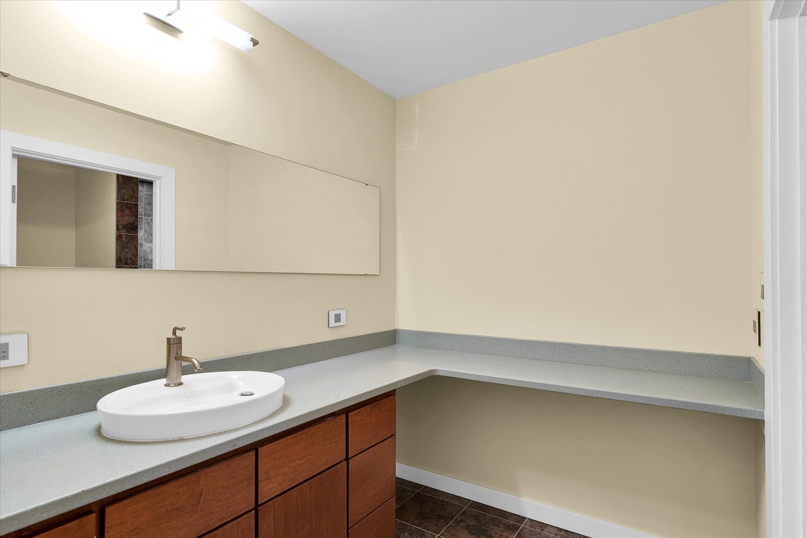 301 North Neil Street, Unit 808809 Champaign, IL 61820 - Photo 18 of 73