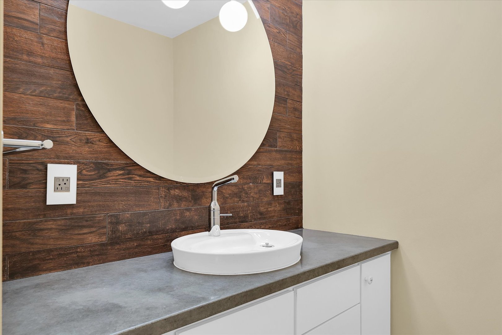 301 North Neil Street, Unit 808809 Champaign, IL 61820 - Photo 23 of 73