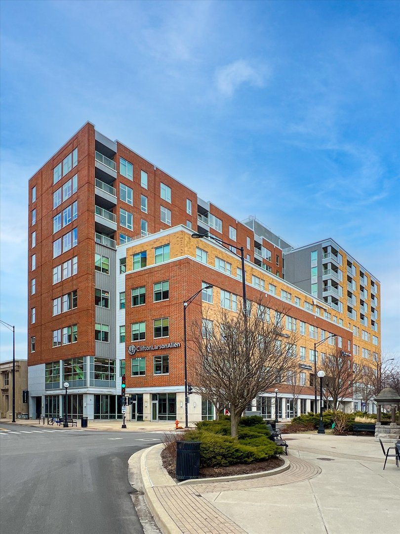 301 North Neil Street, Unit 808809 Champaign, IL 61820 - Photo 63 of 73