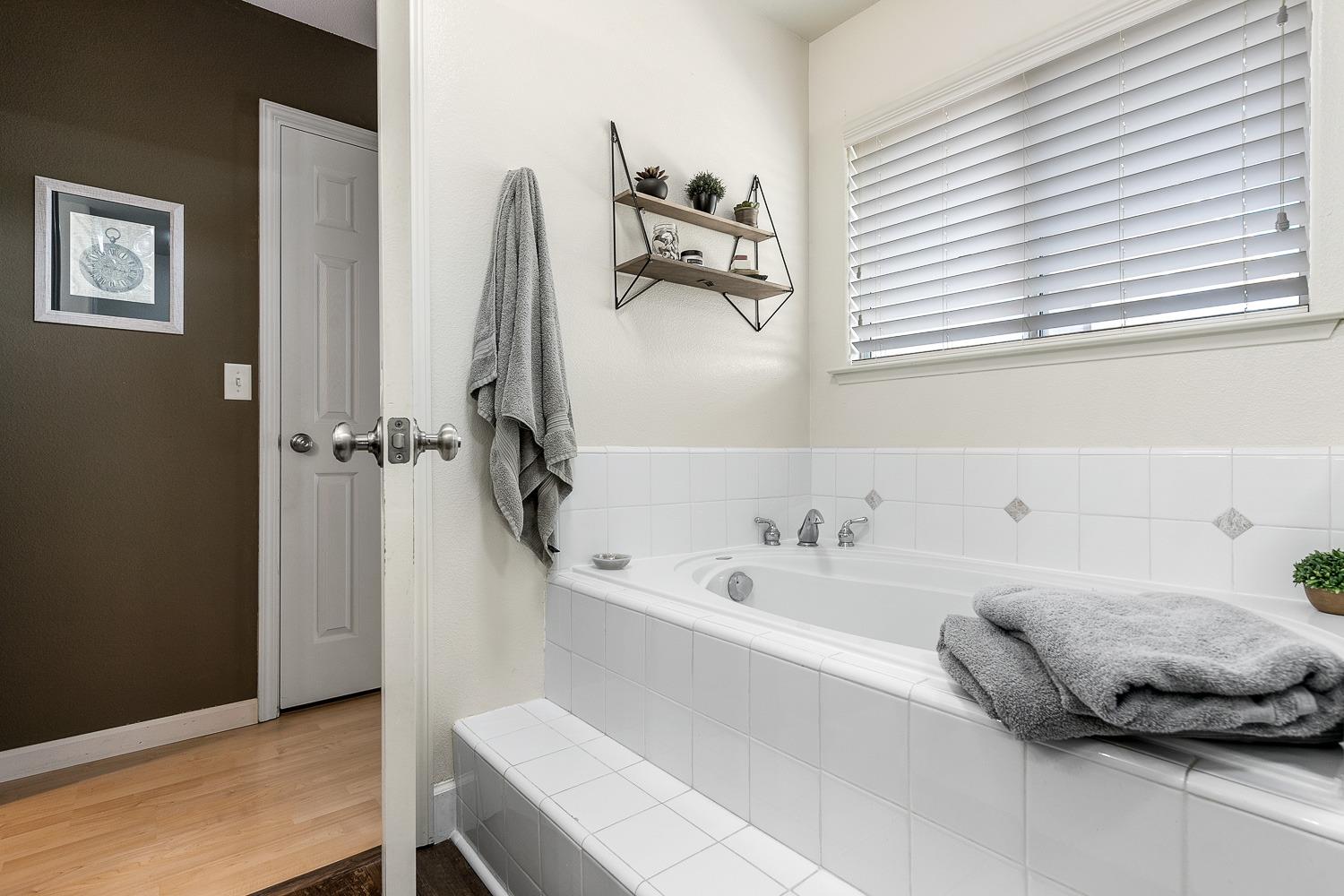 16137 Karen Road Madera, CA 93636 - Photo 24 of 38 Gallery Image 24