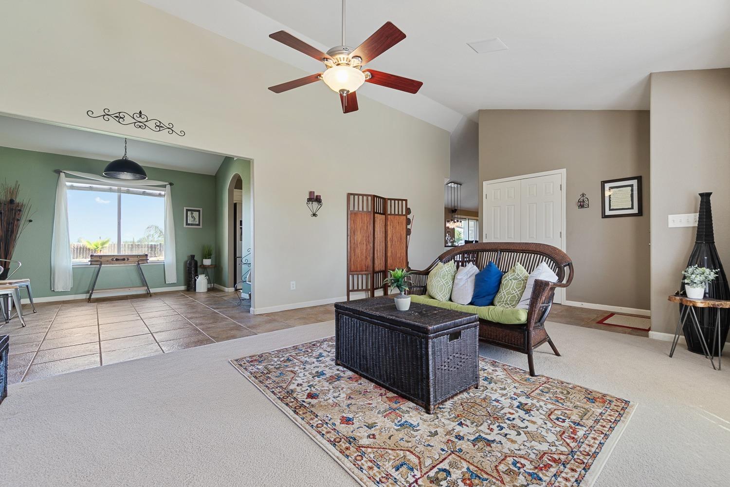 16137 Karen Road Madera, CA 93636 - Photo 5 of 38 Gallery Image 5