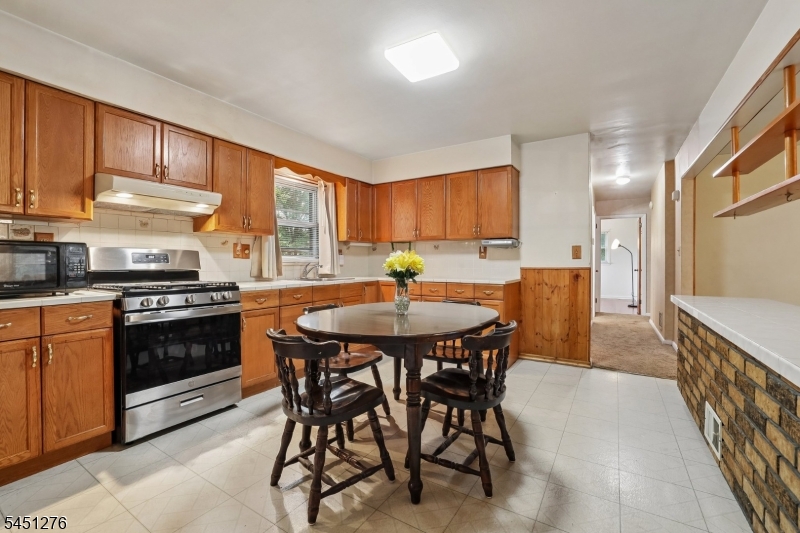 161 Chamberlain Road Oak Ridge, NJ 07438 - Photo 19 of 25 Gallery Image 19