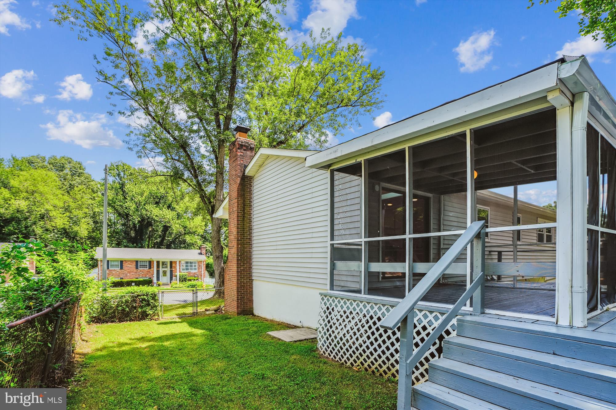 13804 Gilbert Road Woodbridge, VA 22193 - Photo 54 of 56 Side Yard