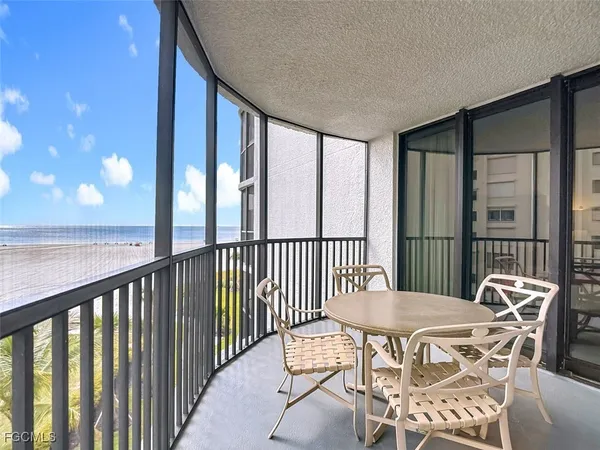 $749,000 | 6640 Estero Boulevard, Unit 401, Fort Myers Beach, FL 33931
