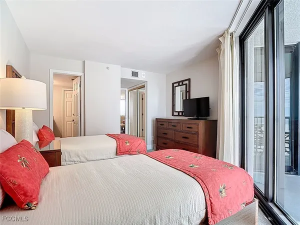$749,000 | 6640 Estero Boulevard, Unit 401, Fort Myers Beach, FL 33931