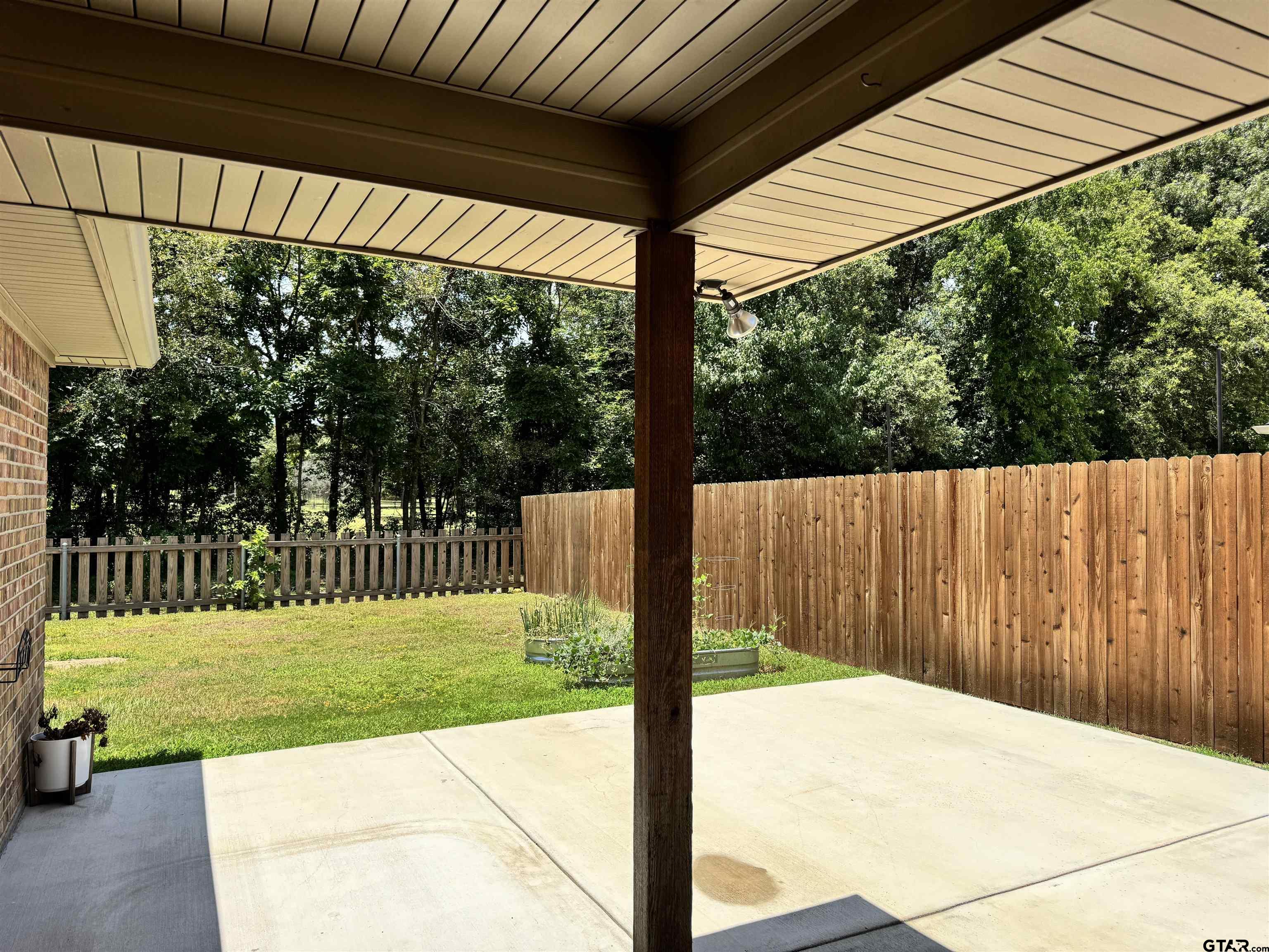 13343 Country Meadow Lane Lindale, TX 75771 - Photo 20 of 20 a view of backyard with green space