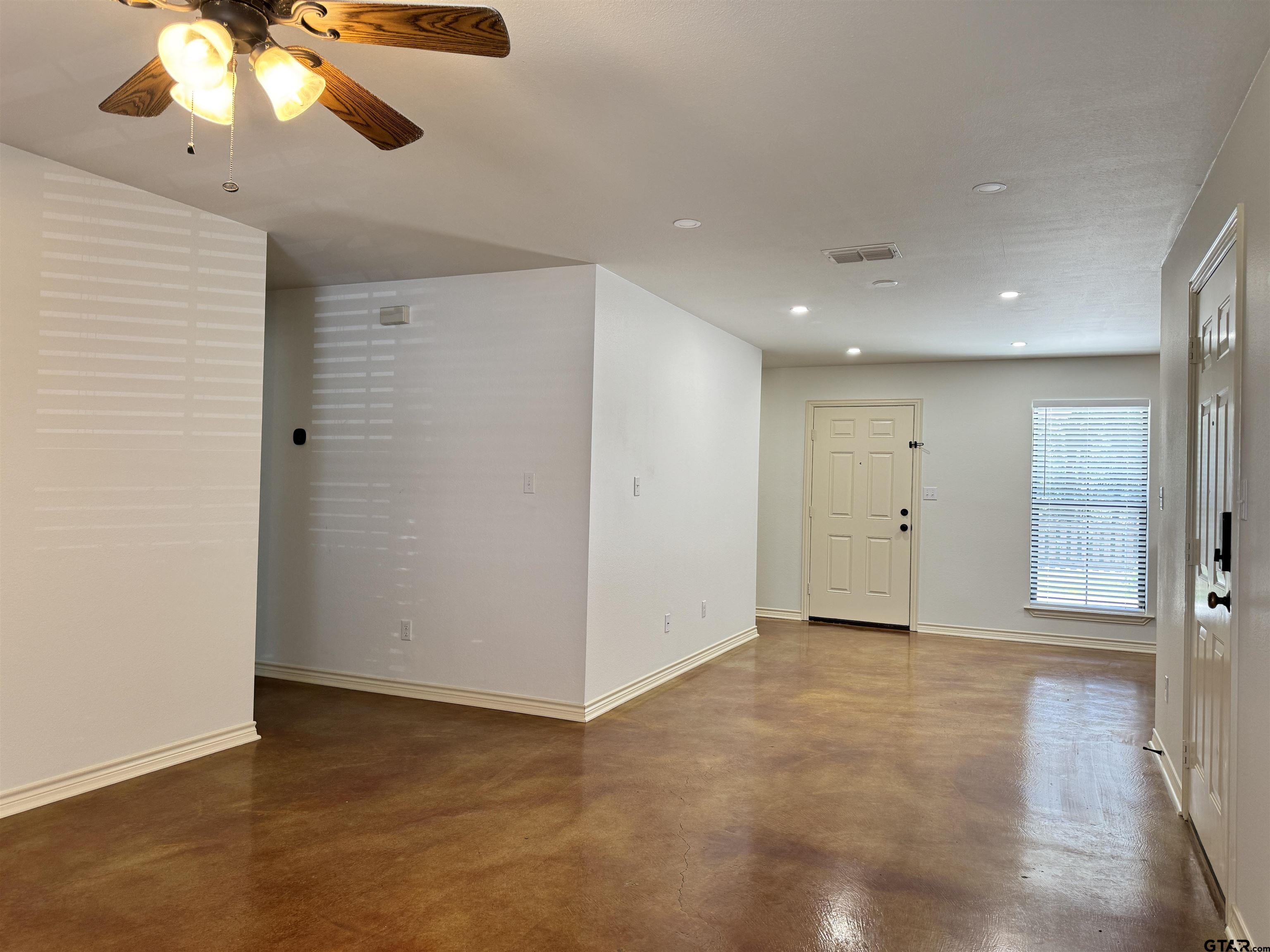 13343 Country Meadow Lane Lindale, TX 75771 - Photo 9 of 20 a view of an empty room
