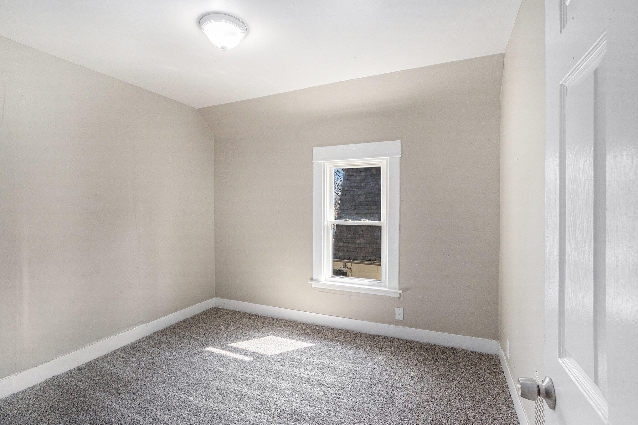 640 Edwin Avenue Kalamazoo, MI 49048 - Photo 19 of 27 016_640edwin_16_406