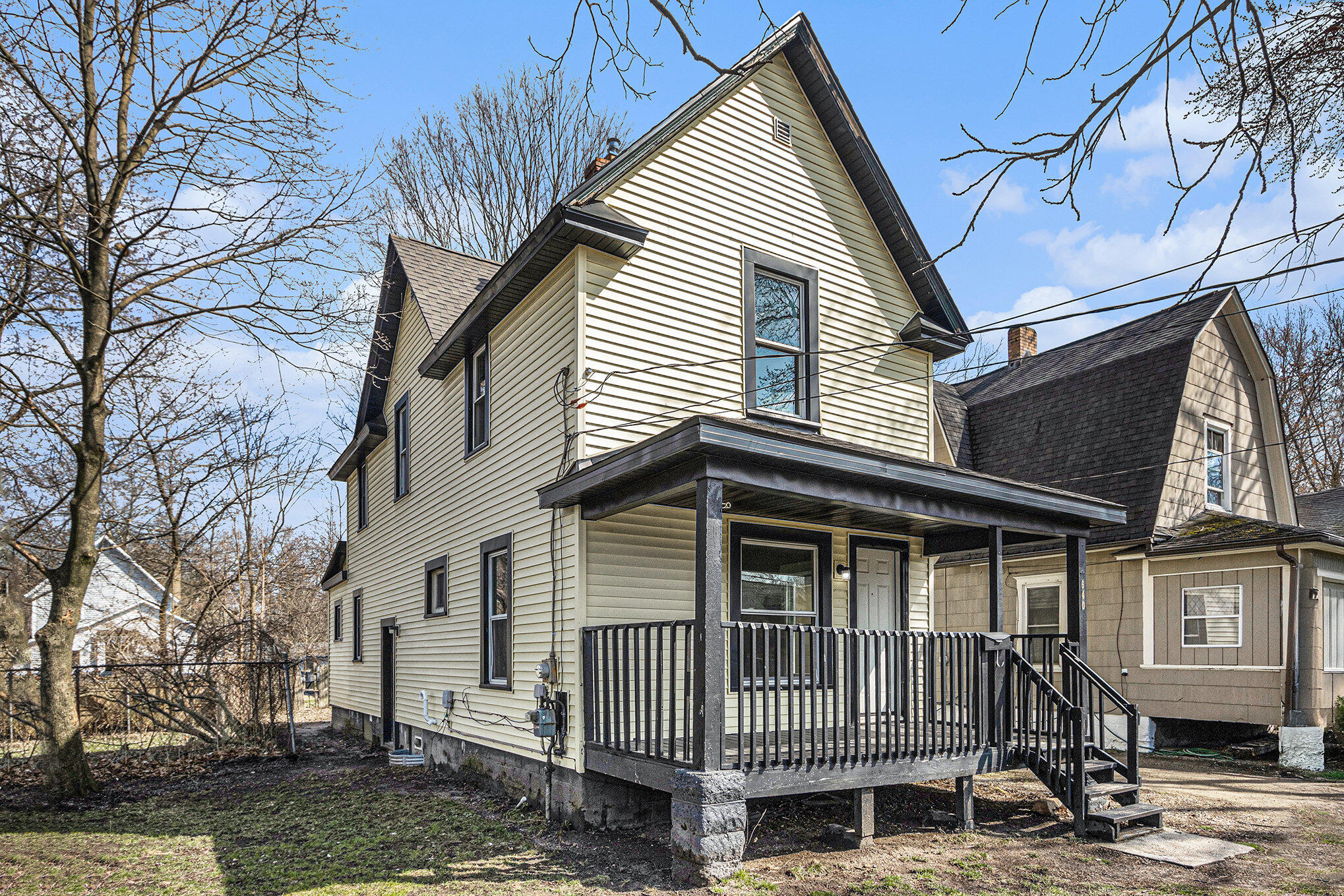 640 Edwin Avenue Kalamazoo, MI 49048 - Photo 2 of 27 004_640edwin_2_593