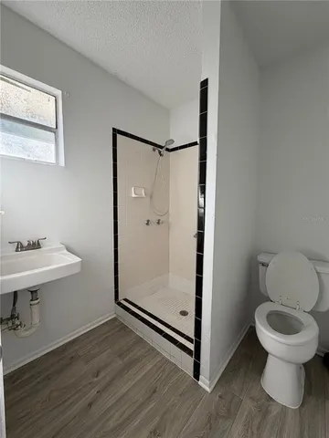 $1,975 | 1762 32nd Street, Sarasota, FL 34234