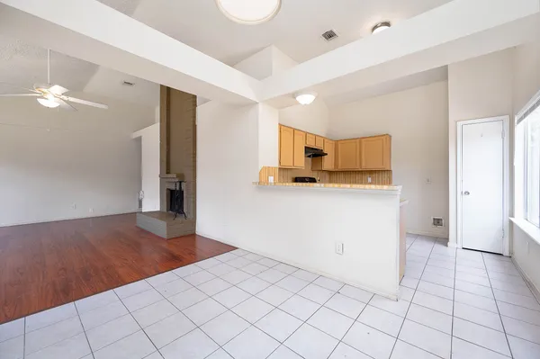$1,850 | 11918 Westwold Drive, Tomball, TX 77377