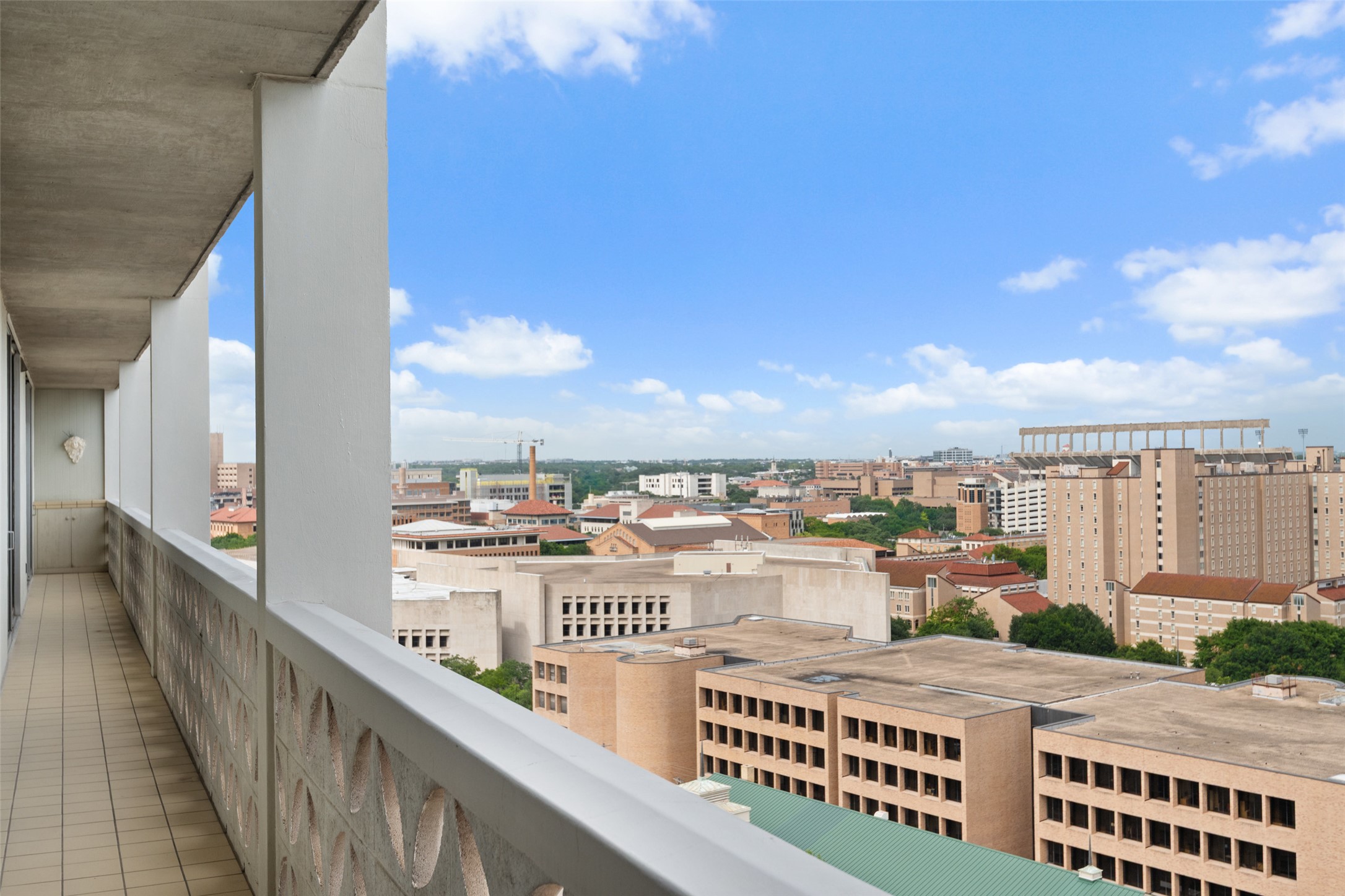 1801 Lavaca Street, Unit 13EF Austin, TX 78701 - Photo 14 of 40 Balcony featuring a city view