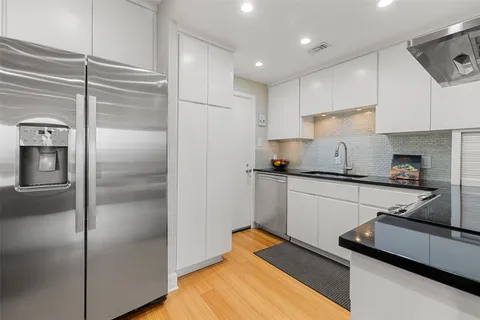 $1,295,000 | 1801 Lavaca Street, Unit 13EF, Austin, TX 78701