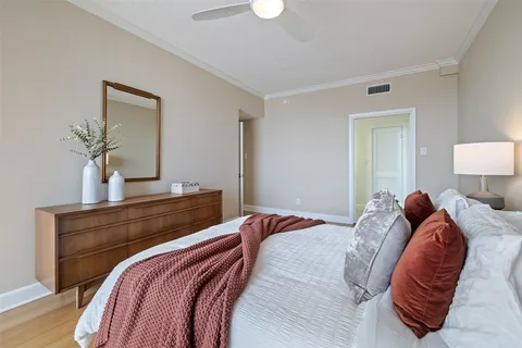 $1,295,000 | 1801 Lavaca Street, Unit 13EF, Austin, TX 78701