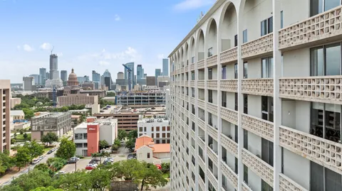 $1,295,000 | 1801 Lavaca Street, Unit 13EF, Austin, TX 78701