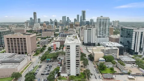 a picture of city view