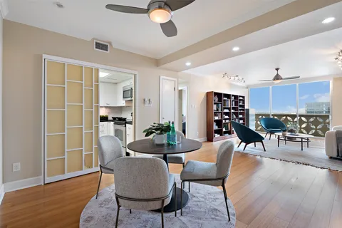 $1,295,000 | 1801 Lavaca Street, Unit 13EF, Austin, TX 78701