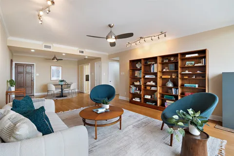 $1,295,000 | 1801 Lavaca Street, Unit 13EF, Austin, TX 78701