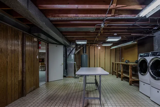 $365,000 | 104 Lakewood Drive, Antioch, IL 60002