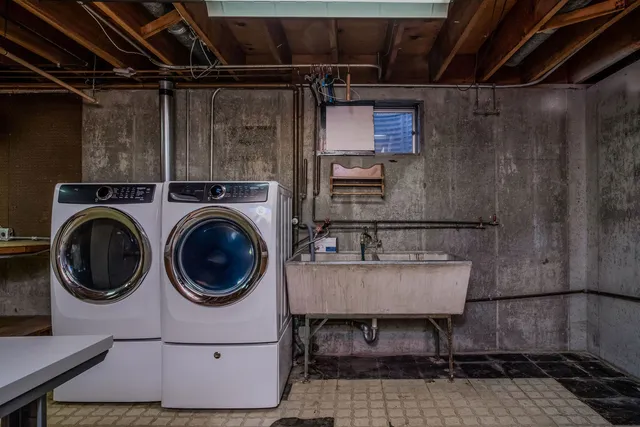 $365,000 | 104 Lakewood Drive, Antioch, IL 60002