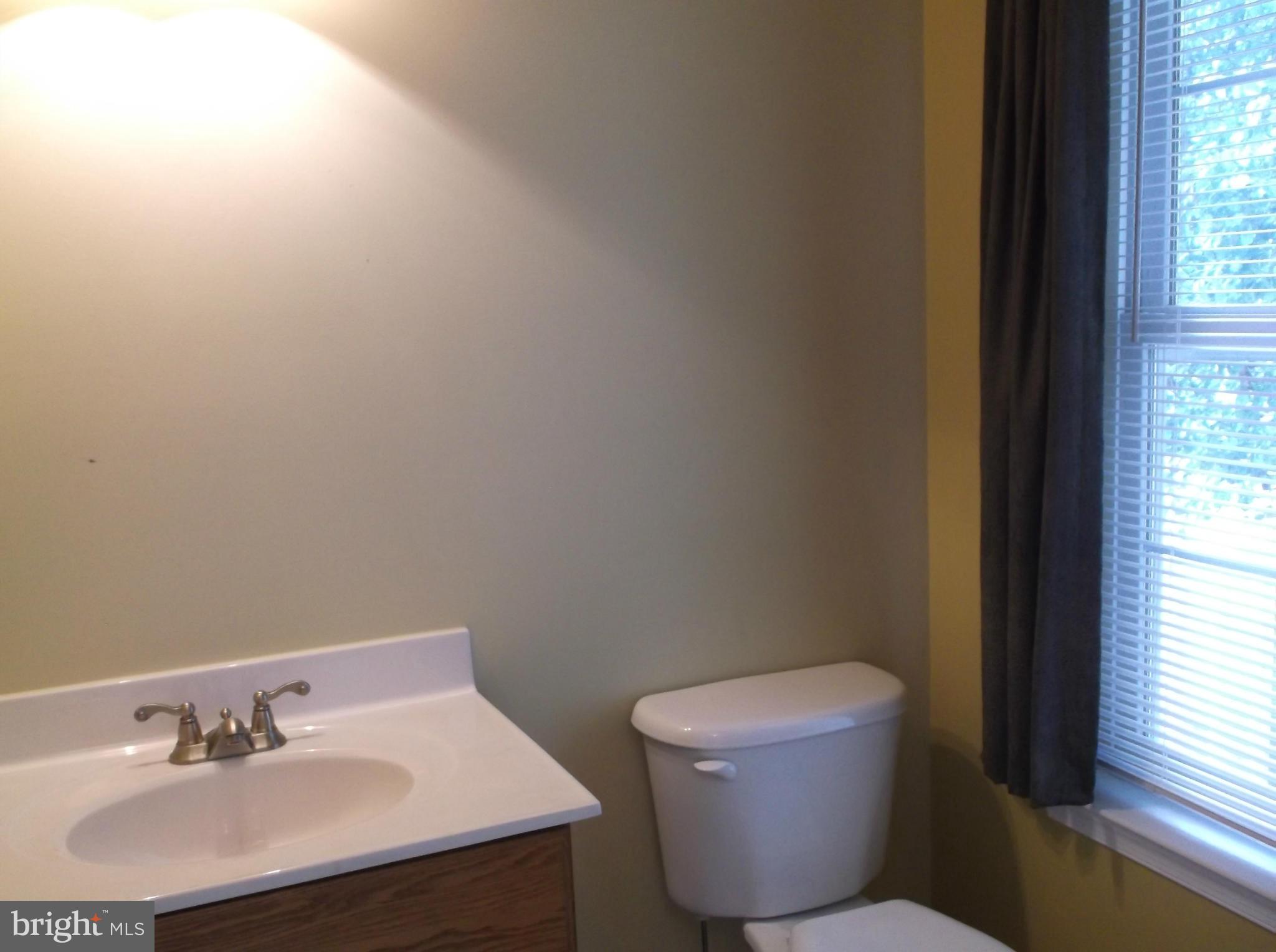 11722 Hilltop Road Lusby, MD 20657 - Photo 12 of 30 Bath