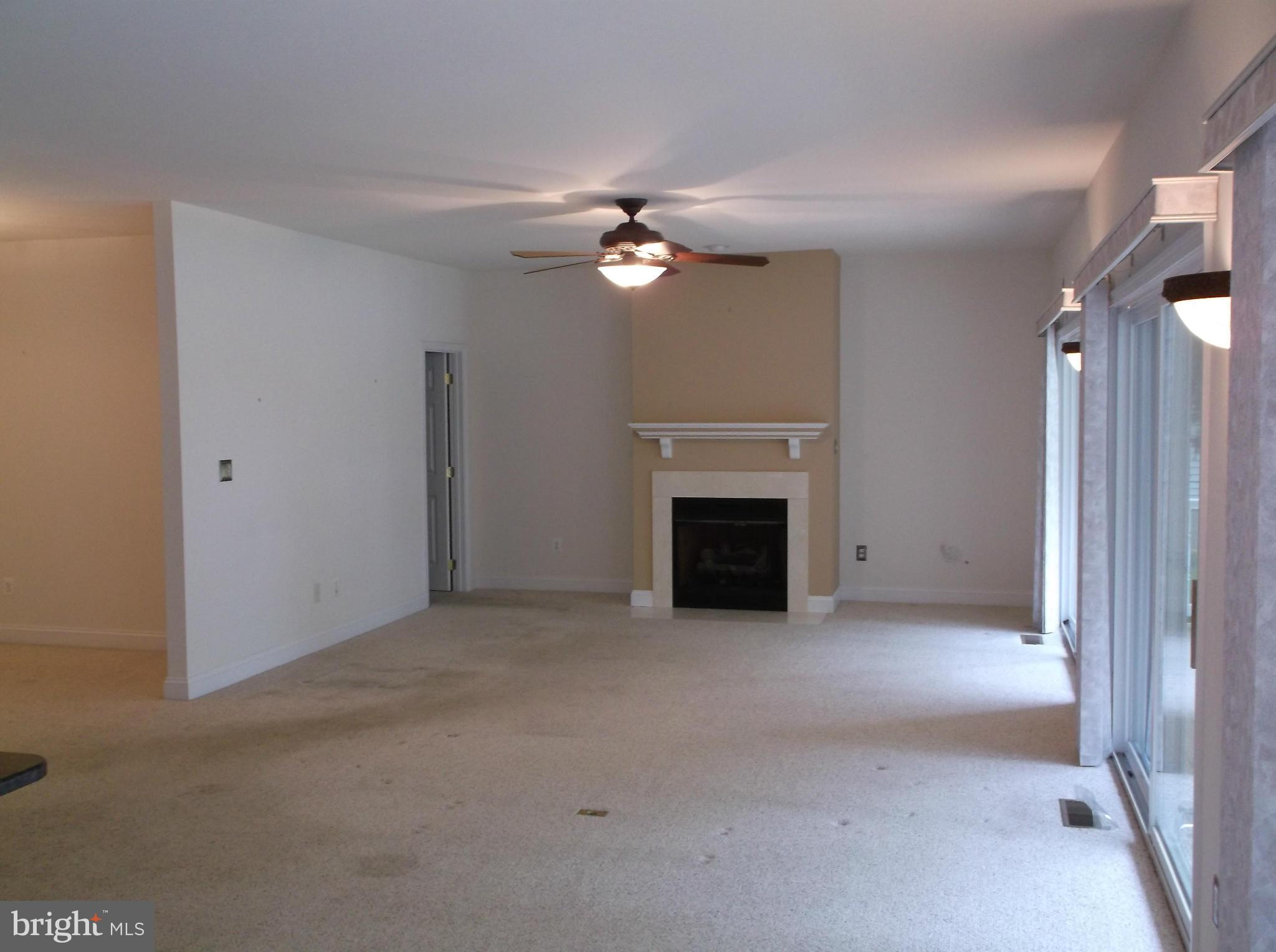 11722 Hilltop Road Lusby, MD 20657 - Photo 17 of 30 Living Room