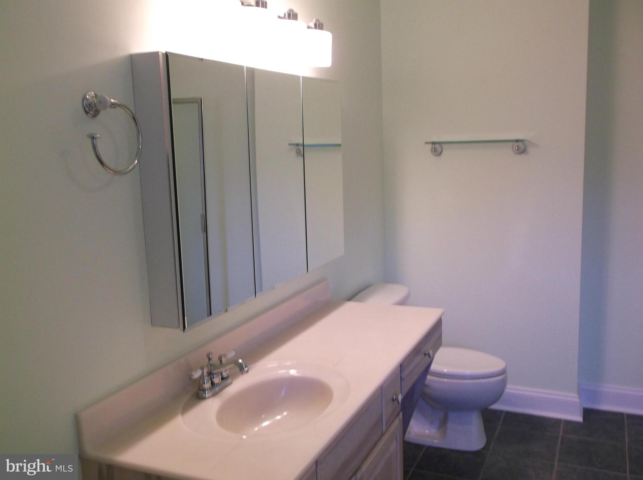 11722 Hilltop Road Lusby, MD 20657 - Photo 25 of 30 Bath