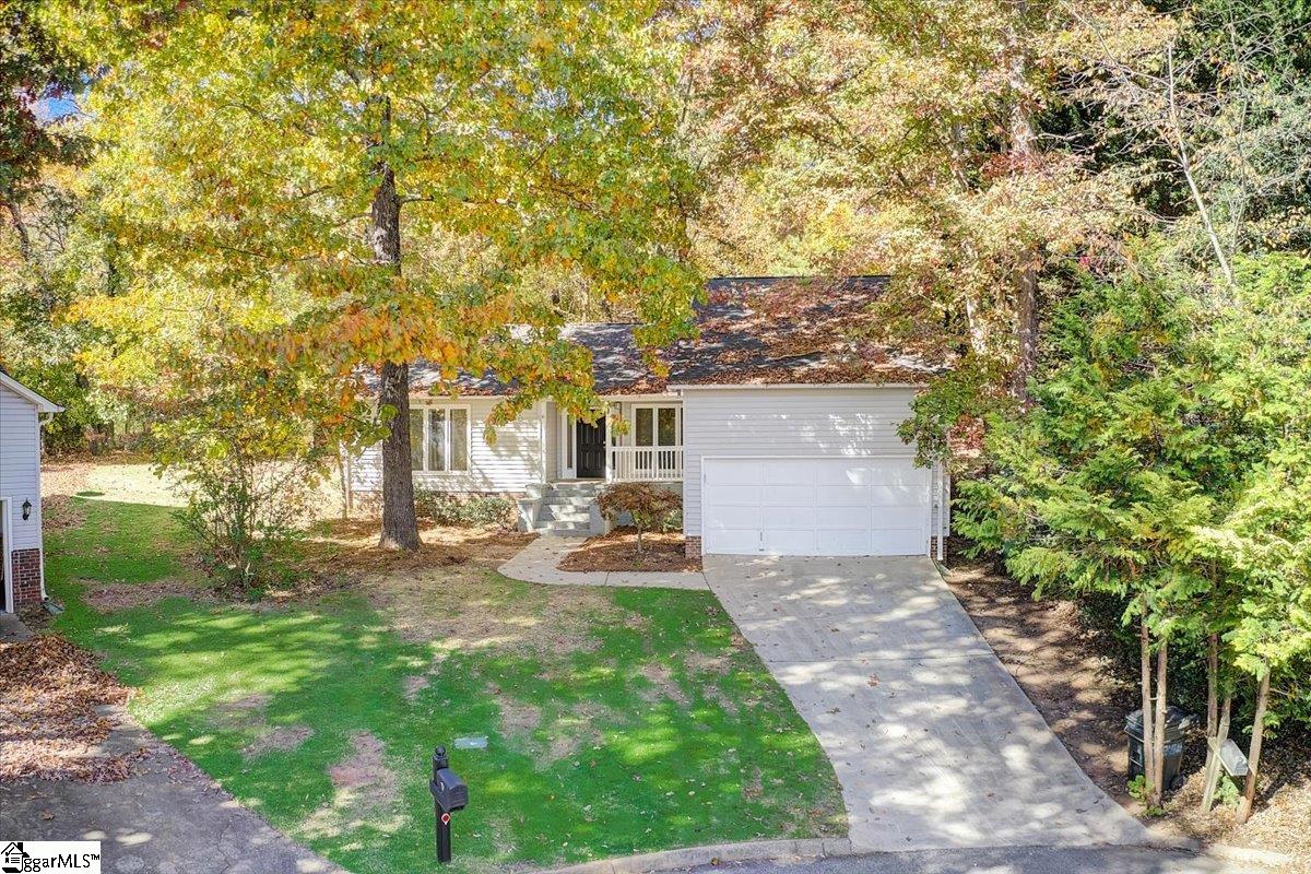 6 Fox Ridge Place Taylors, SC 29687 - Photo 1 of 16 Gallery Image 1