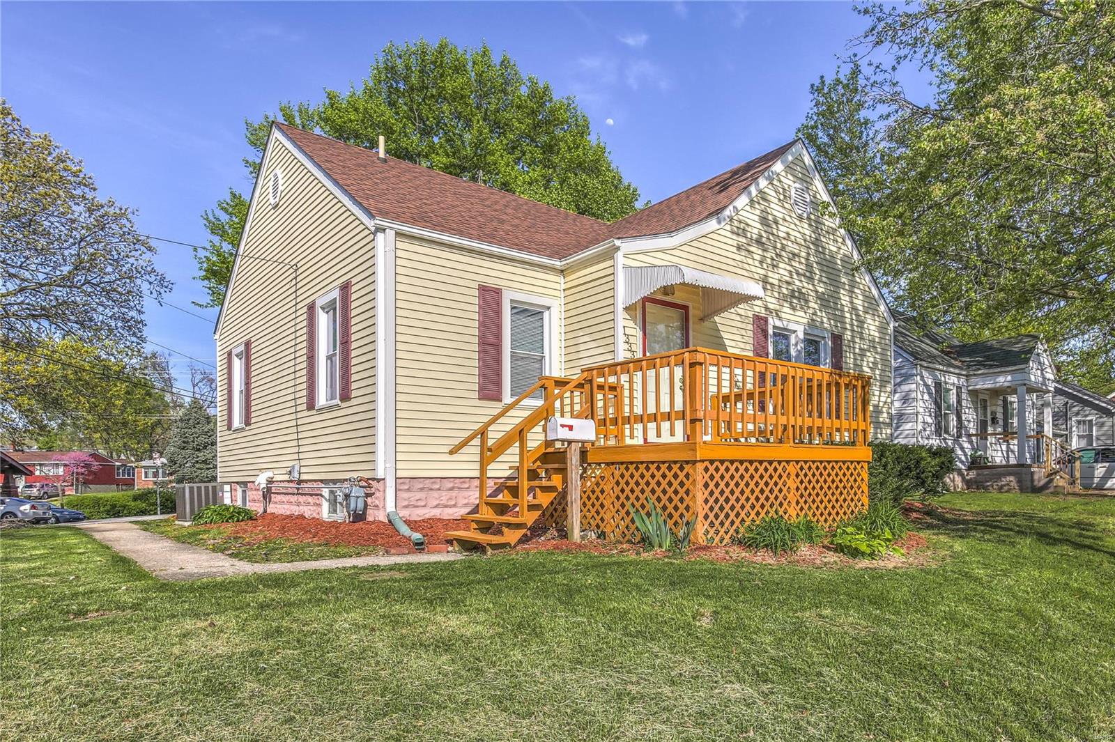 1333 Milton Road Alton, IL 62002 - Photo 1 of 18 Gallery Image 1