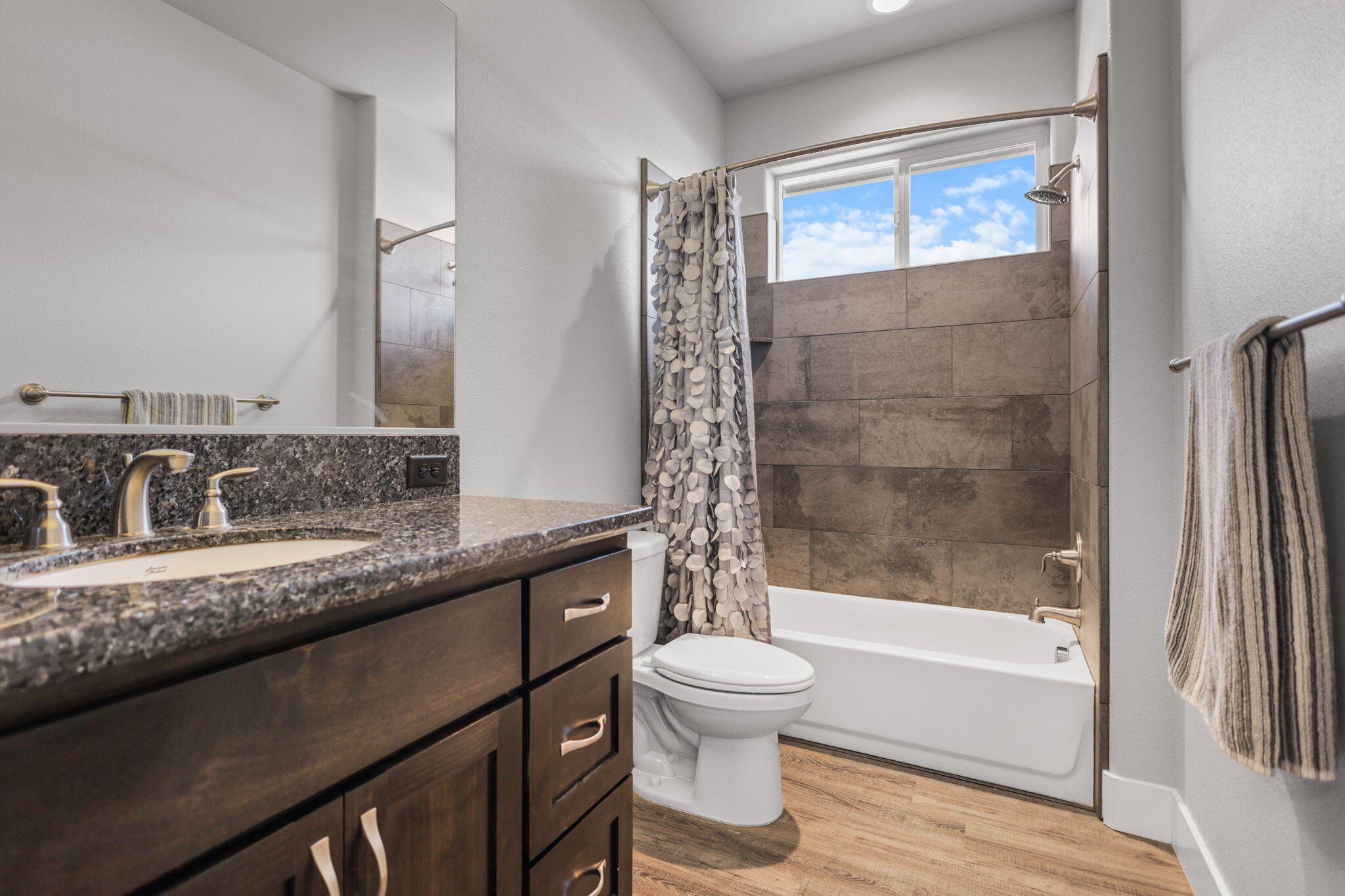 3608 Evert Place Redding, CA 96002 - Photo 20 of 46 9-web-or-mls-8Q0A6578_1