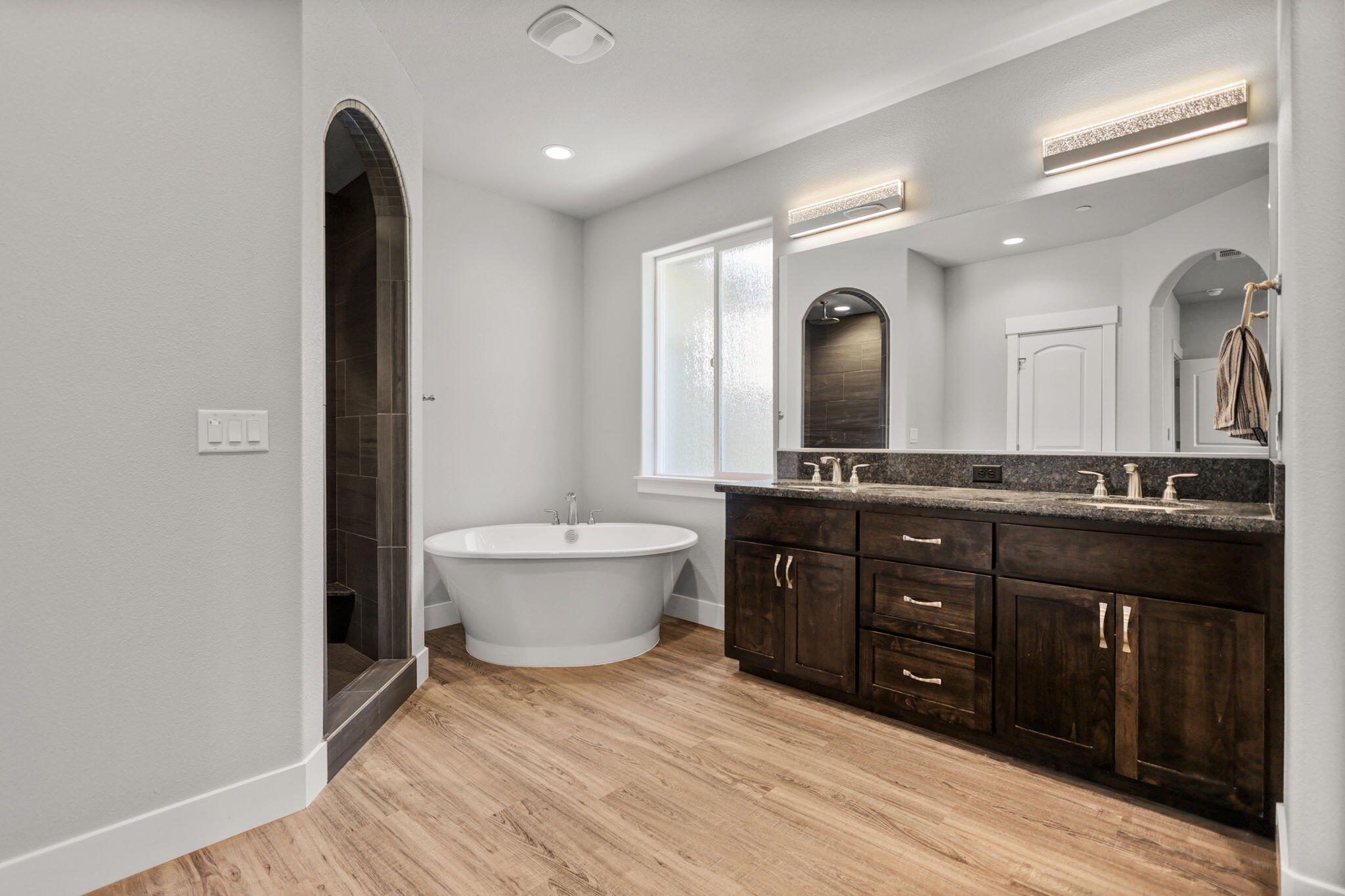 3608 Evert Place Redding, CA 96002 - Photo 30 of 46 16-web-or-mls-8Q0A6648_1