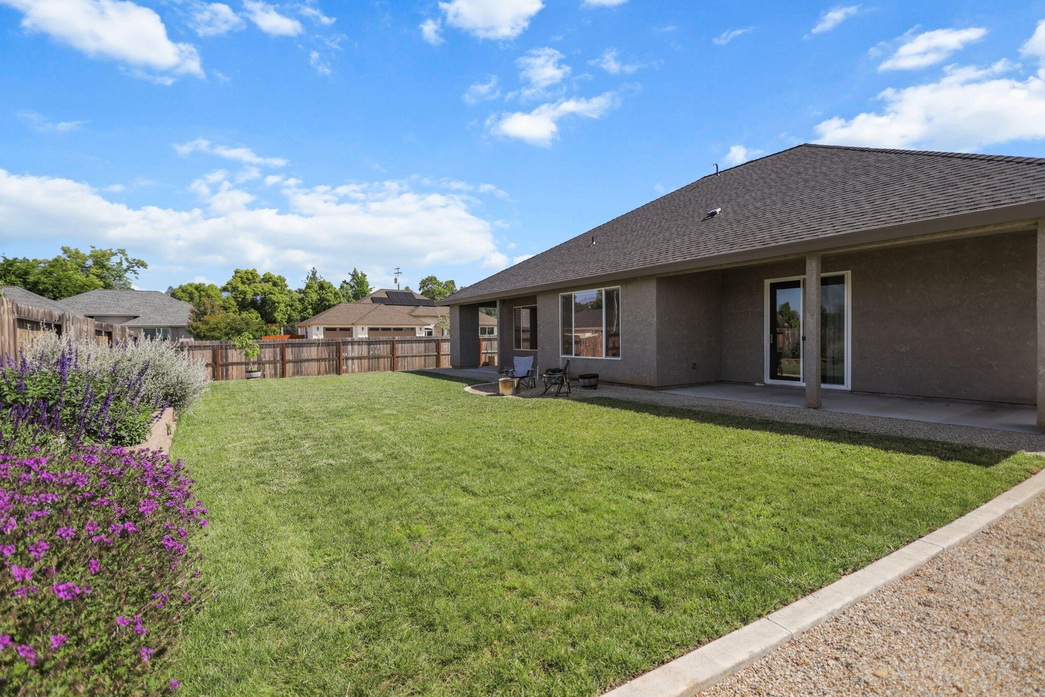 3608 Evert Place Redding, CA 96002 - Photo 39 of 46 37-web-or-mls-8Q0A6808_1