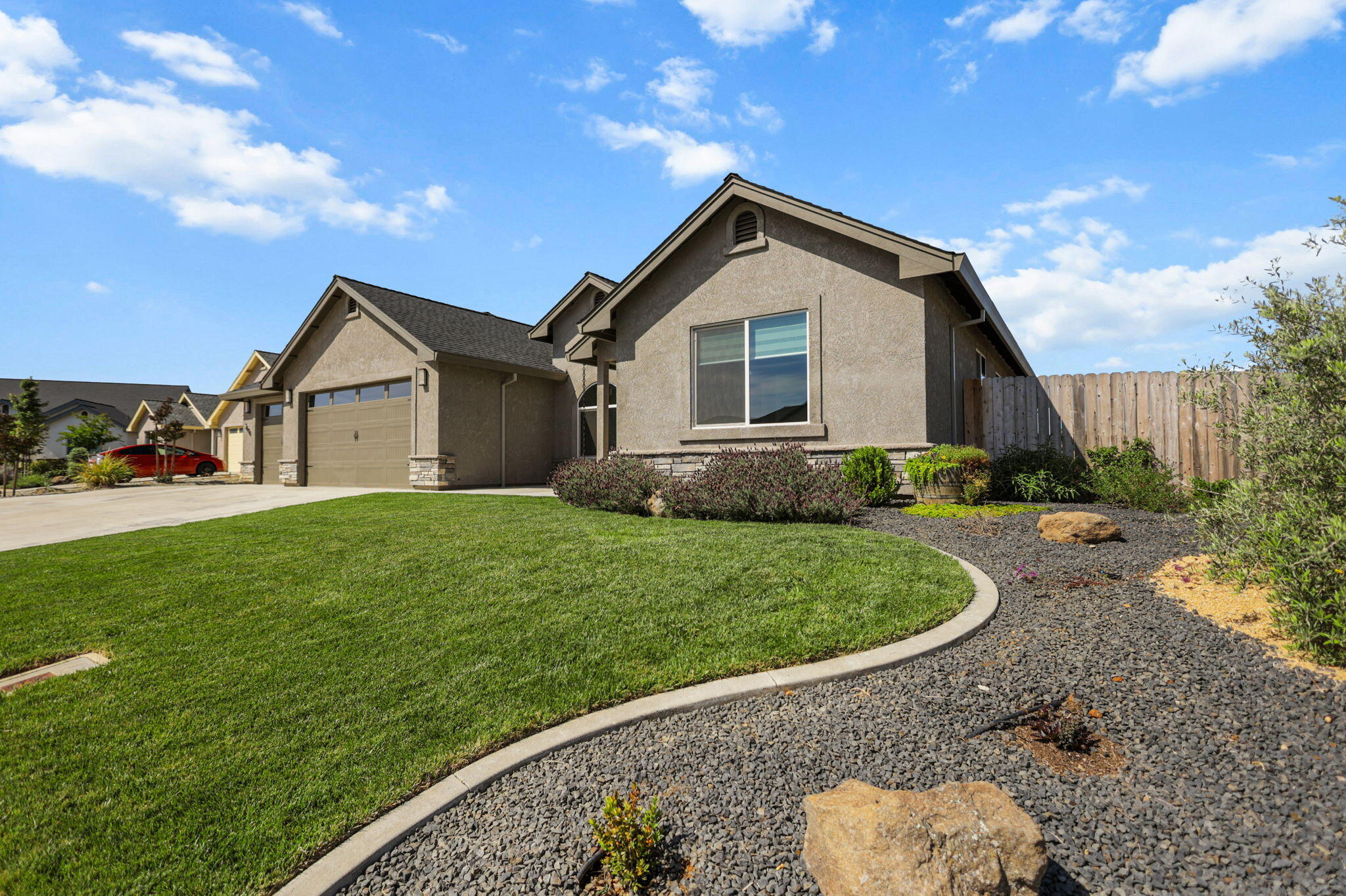3608 Evert Place Redding, CA 96002 - Photo 45 of 46 48-web-or-mls-8Q0A6863_1