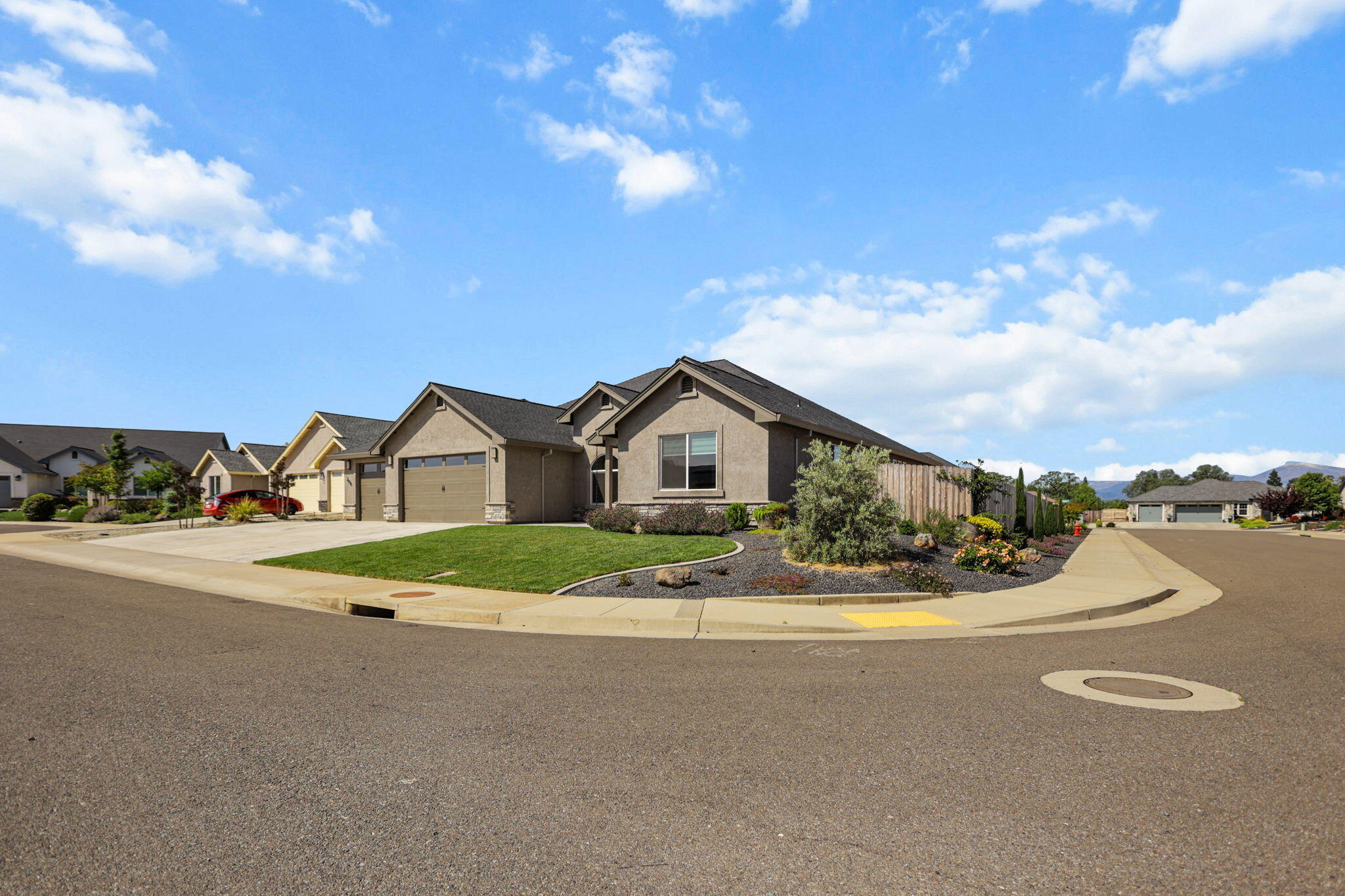3608 Evert Place Redding, CA 96002 - Photo 46 of 46 47-web-or-mls-8Q0A6858_1