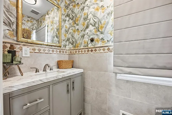 $939,000 | 301 Roosevelt Avenue, Hasbrouck Heights, NJ 07604
