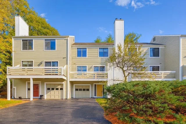 $740,000 | 24 Concord Greene, Unit 7, Concord, MA 01742