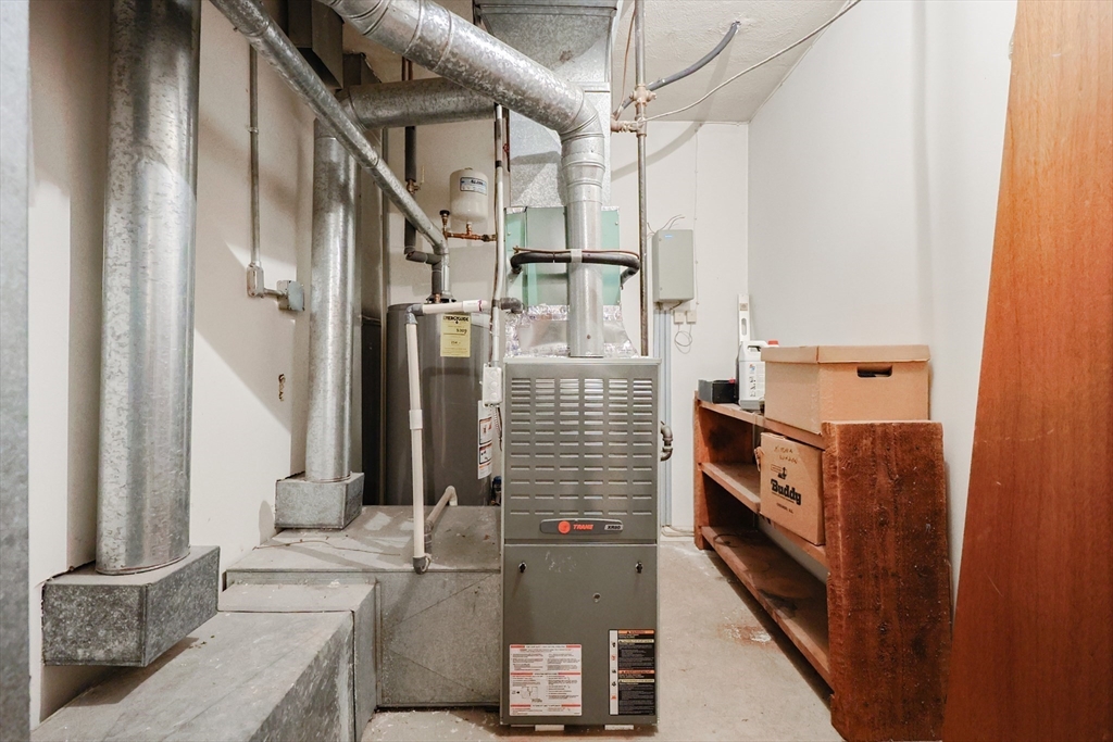 24 Concord Greene, Unit 7 Concord, MA 01742 - Photo 22 of 41