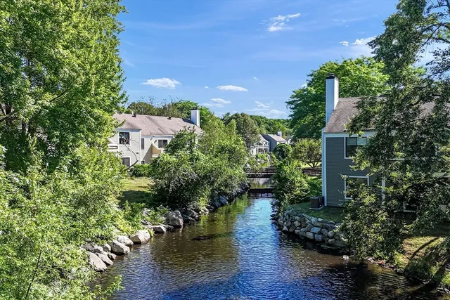 $740,000 | 24 Concord Greene, Unit 7, Concord, MA 01742