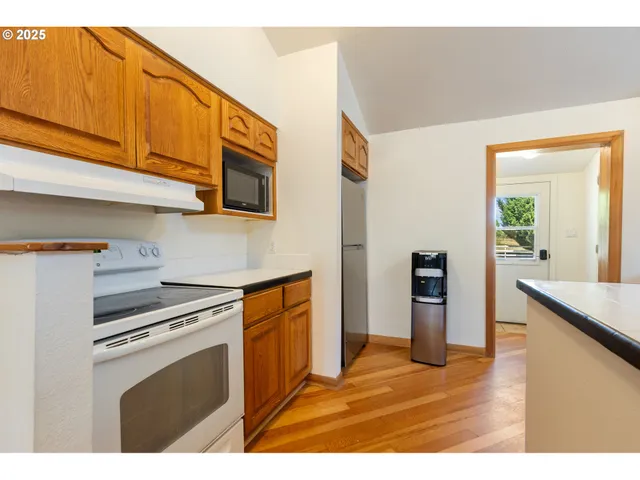 $620,000 | 721 Cole Road, Oakland, OR 97462