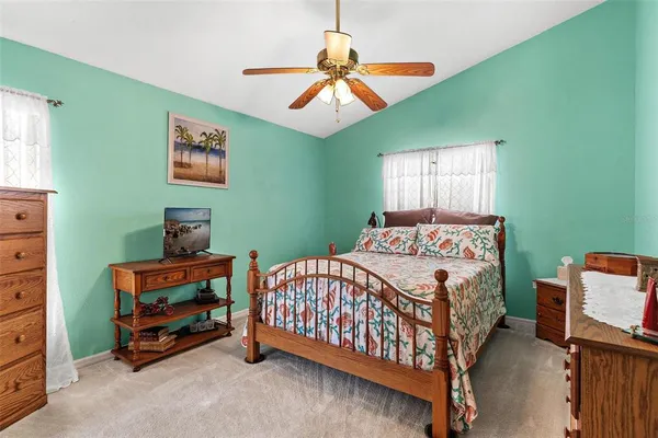 $325,000 | 93 Fairway Circle, Umatilla, FL 32784