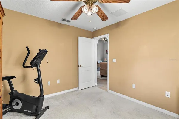 $325,000 | 93 Fairway Circle, Umatilla, FL 32784