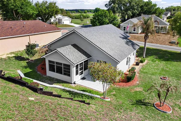 $325,000 | 93 Fairway Circle, Umatilla, FL 32784