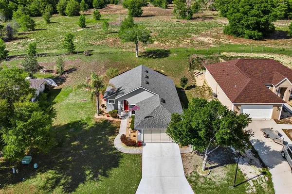 $325,000 | 93 Fairway Circle, Umatilla, FL 32784